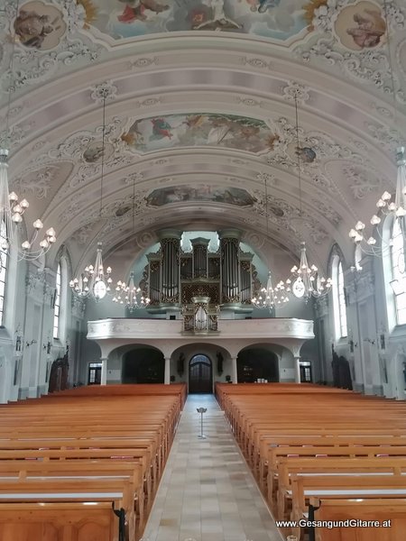 Höchst Pfarrkirche Kirche Vorarlberg Verabschiedung Trauerfeier Beerdigung Verabschiedung Totenwache Musik Kirche Solomusikerin Sängerin mit Gitarre www.trauer-musik.at www.gesangundgitarre.at Gesang Gitarre Yvonne Brugger Trauersängerin Kirchensängerin Kirche Trauerfeier Beerdigung Verabschiedung Vorarlberg Musik Kirche Sängerin mit Gitarre www.trauer-musik.at www.gesangundgitarre.at Gesang Gitarre Yvonne Brugger Trauersängerin Kirchensängerin