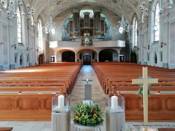 Höchst Pfarrkirche Kirche Vorarlberg Verabschiedung Trauerfeier Beerdigung Verabschiedung Totenwache Musik Kirche Solomusikerin Sängerin mit Gitarre www.trauer-musik.at www.gesangundgitarre.at Gesang Gitarre Yvonne Brugger Trauersängerin Kirchensängerin Kirche Trauerfeier Beerdigung Verabschiedung Vorarlberg Musik Kirche Sängerin mit Gitarre www.trauer-musik.at www.gesangundgitarre.at Gesang Gitarre Yvonne Brugger Trauersängerin Kirchensängerin