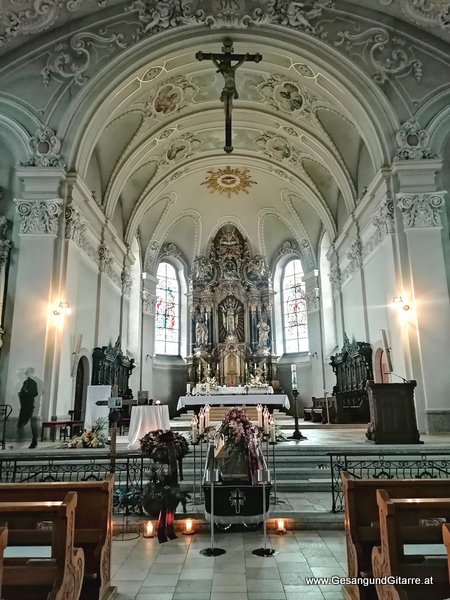 Kirche Höchst Trauerfeier Beerdigung Verabschiedung Totenwache Musik Kirche Solomusikerin Sängerin mit Gitarre www.trauer-musik.at www.gesangundgitarre.at Gesang Gitarre Yvonne Brugger Trauersängerin Kirchensängerin Kirche Trauerfeier Beerdigung Verabschiedung Vorarlberg Musik Kirche Sängerin mit Gitarre www.trauer-musik.at www.gesangundgitarre.at Gesang Gitarre Yvonne Brugger Trauersängerin Kirchensängerin