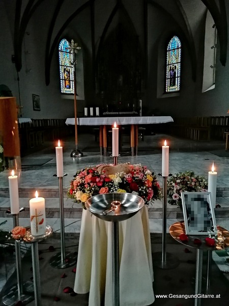 Kirche Nenzing Vorarlberg Verabschiedung Trauerfeier Beerdigung Verabschiedung Totenwache Musik Kirche Solomusikerin Sängerin mit Gitarre www.trauer-musik.at www.gesangundgitarre.at Gesang Gitarre Yvonne Brugger Trauersängerin Kirchensängerin Kirche Trauerfeier Beerdigung Verabschiedung Vorarlberg Musik Kirche Sängerin mit Gitarre www.trauer-musik.at www.gesangundgitarre.at Gesang Gitarre Yvonne Brugger Trauersängerin Kirchensängerin