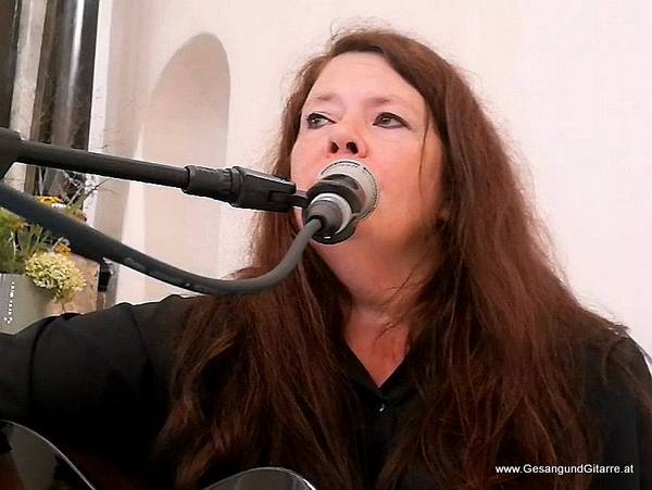 Kirche Nenzing Vorarlberg Verabschiedung Trauerfeier Beerdigung Verabschiedung Totenwache Musik Kirche Solomusikerin Sängerin mit Gitarre www.trauer-musik.at www.gesangundgitarre.at Gesang Gitarre Yvonne Brugger Trauersängerin Kirchensängerin Kirche Trauerfeier Beerdigung Verabschiedung Vorarlberg Musik Kirche Sängerin mit Gitarre www.trauer-musik.at www.gesangundgitarre.at Gesang Gitarre Yvonne Brugger Trauersängerin Kirchensängerin