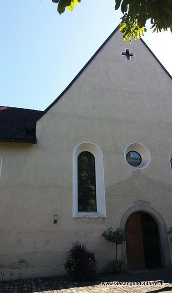 Sängerin Taufe Musik Untermalung Begleitung Kirche Vorarlberg
