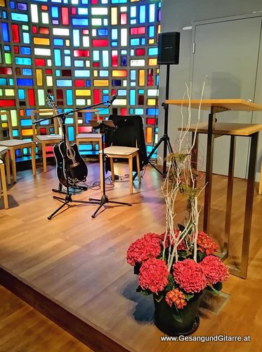 Musik Trauersängerin Sängerin Verabschiedung Vorarlberg Kirche Dornbirn Beerdigung Beisetzung